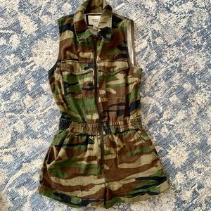 Camo jumper